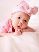 嬰兒吃手指家長(zhǎng)要阻止嗎