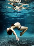 從肚臍特征判斷生男生女